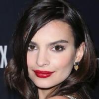 Emily Ratajkowski