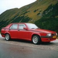 Alfa Romeo 75