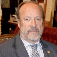 Francisco Javier León de la Riva