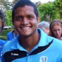 Roberto Rosales